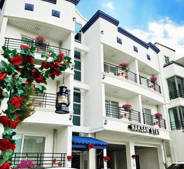 Номер Стандарт, Naksanstay
