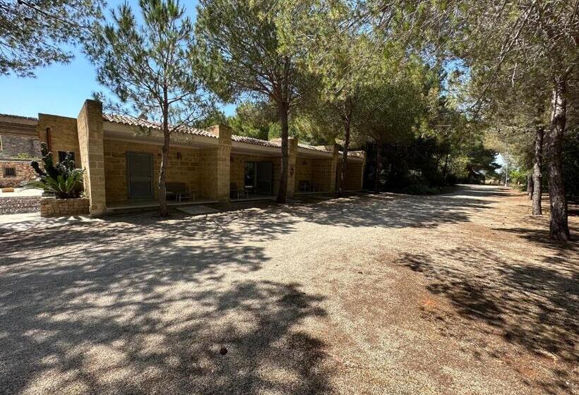Номер Стандарт, Masseria Relais Santa Teresa