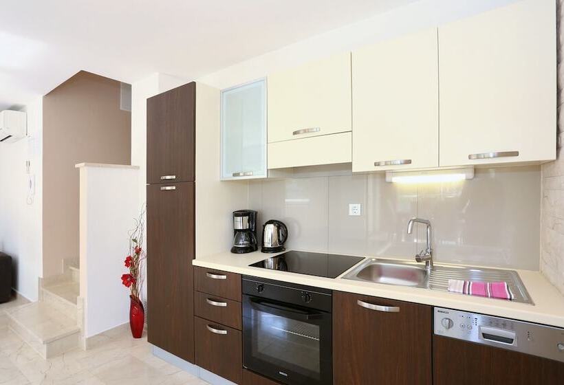 Апартаменты Deluxe 2 Спальни, Sunadria Apartments