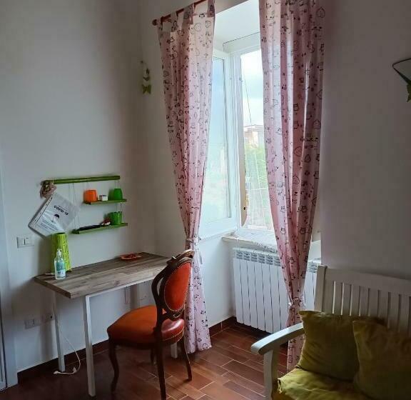 Четырехместный Номер Стандарт, B&b Pompeilog
