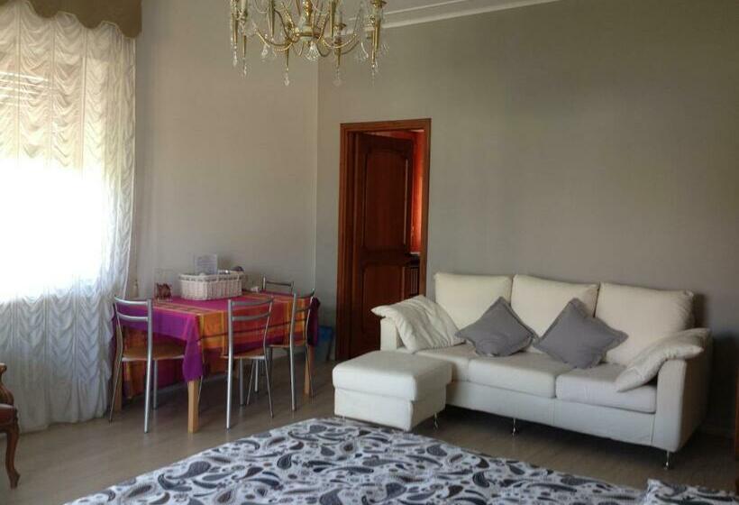 Семейный Номер, Bella Vita Guesthouse  Parcheggio Privato Interno