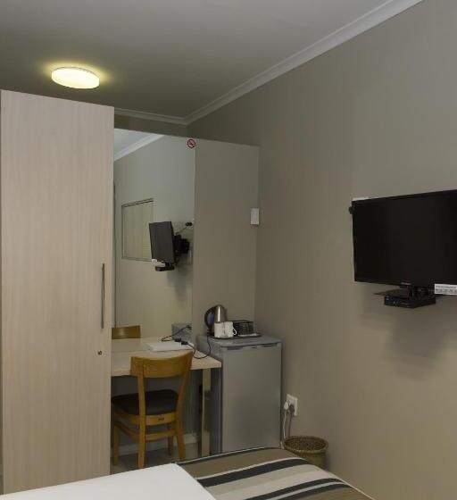 Номер Deluxe Кровать Куин, The Suburban Guest House