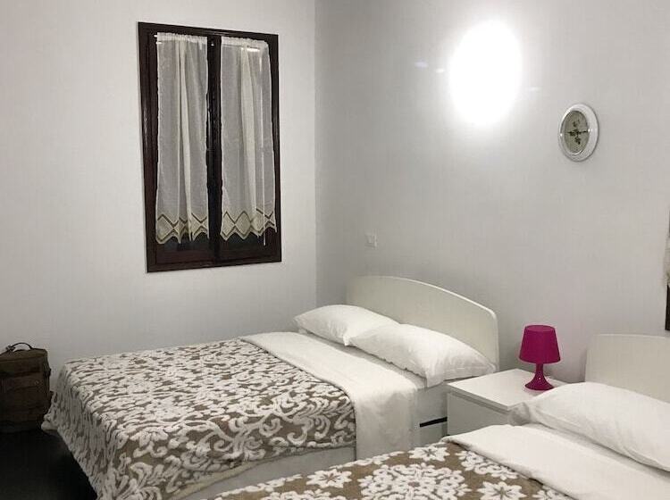 带共用浴室的标准房间, Vacation Venice Rooms