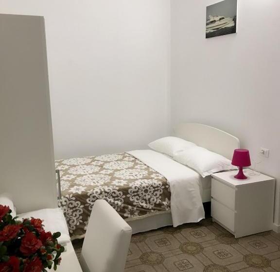 标准三人间, Vacation Venice Rooms