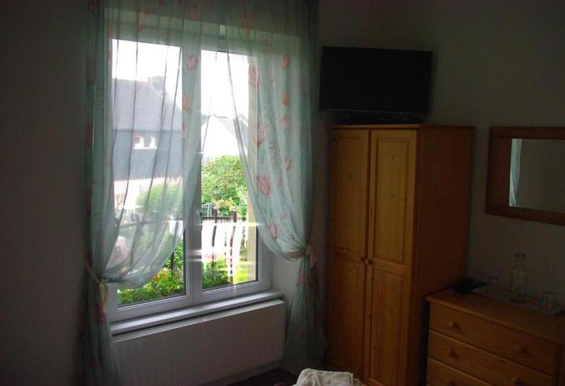 Номер Стандарт, La Maison Celtique