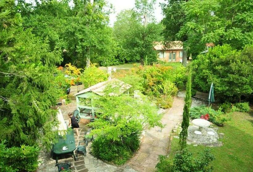 Номер Стандарт Вид на Сад, Manoir De Tireveste