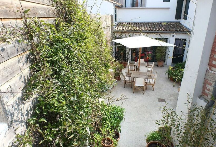 חדר סטנדרט, Hôtel Le Sénéchal