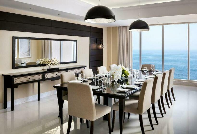 Королевский Люкс, Fairmont Fujairah Beach Resort