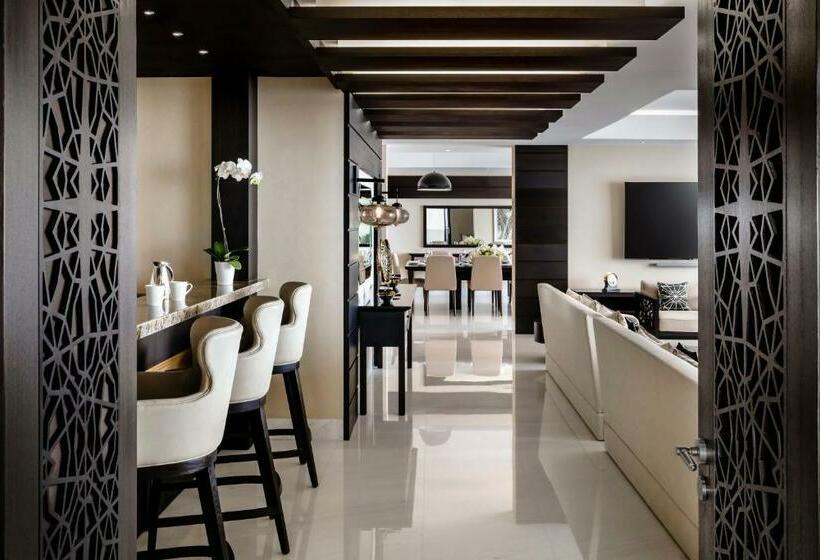 Королевский Люкс, Fairmont Fujairah Beach Resort