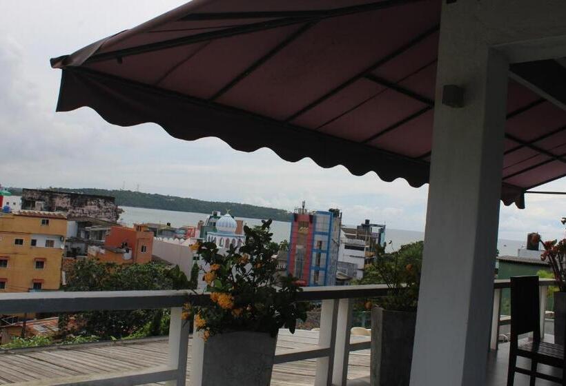 Quarto Triplo Estandar, Mount Marina Villas 12