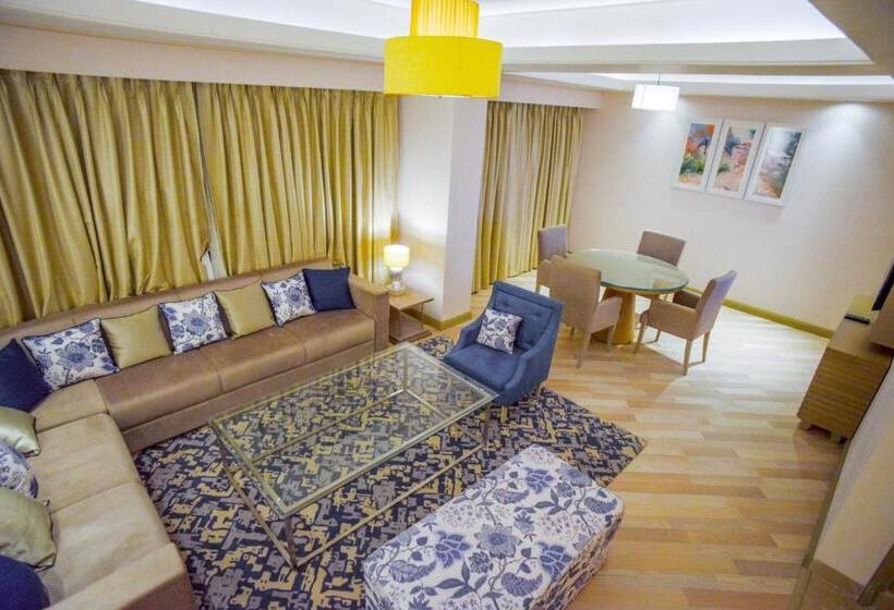 Suite, Efcee Sarovar Premiere Bhavnagar