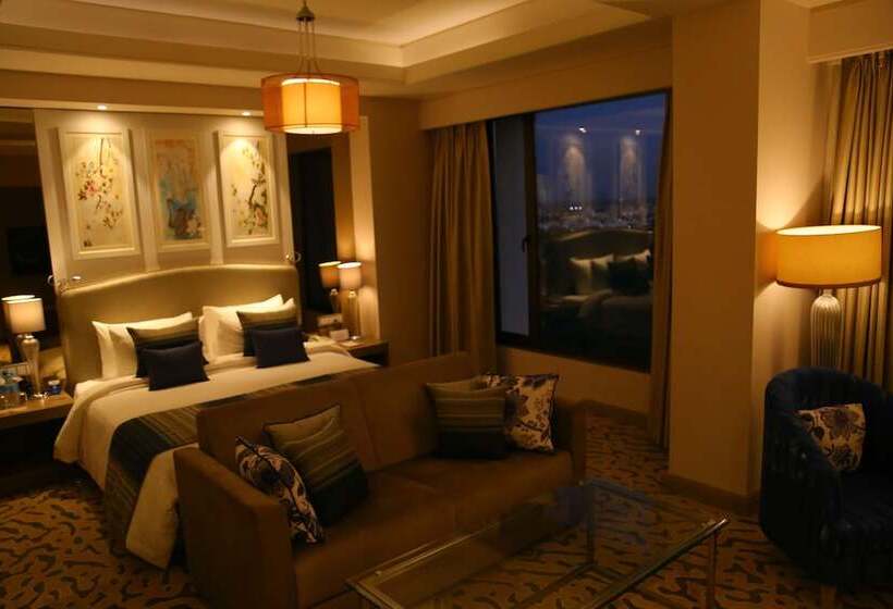 Premium Room, Efcee Sarovar Premiere Bhavnagar