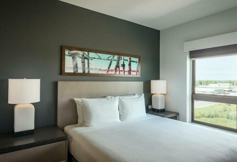 מיטת קינג בסוויטה, Hyatt House Anchorage
