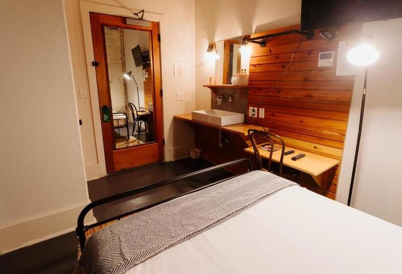 이코노미 룸, Catahoula Hotel New Orleans