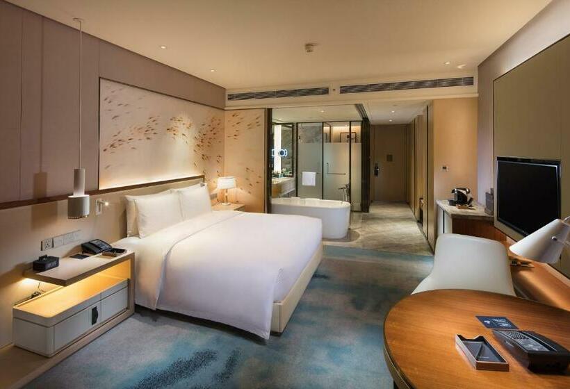 Номер Executive Кровать Кинг, Hilton Quanzhou Riverside