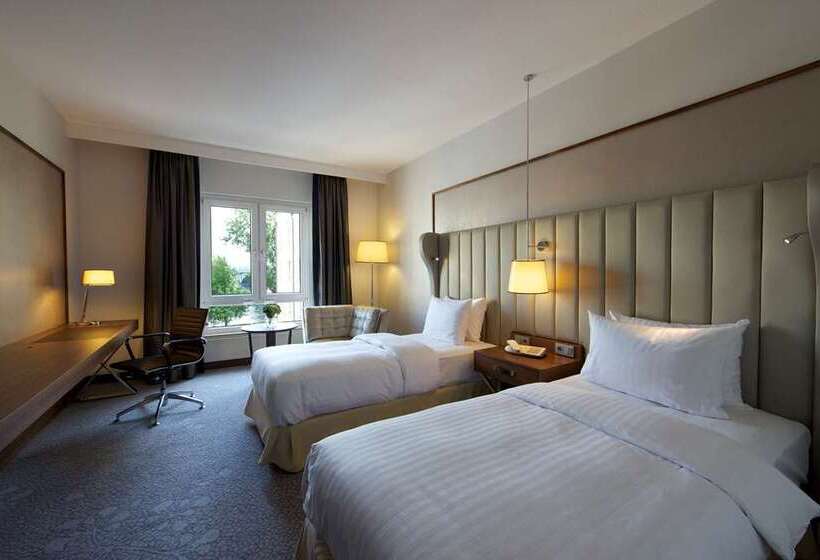 Номер Стандарт Вид на Реку, Hilton Quanzhou Riverside