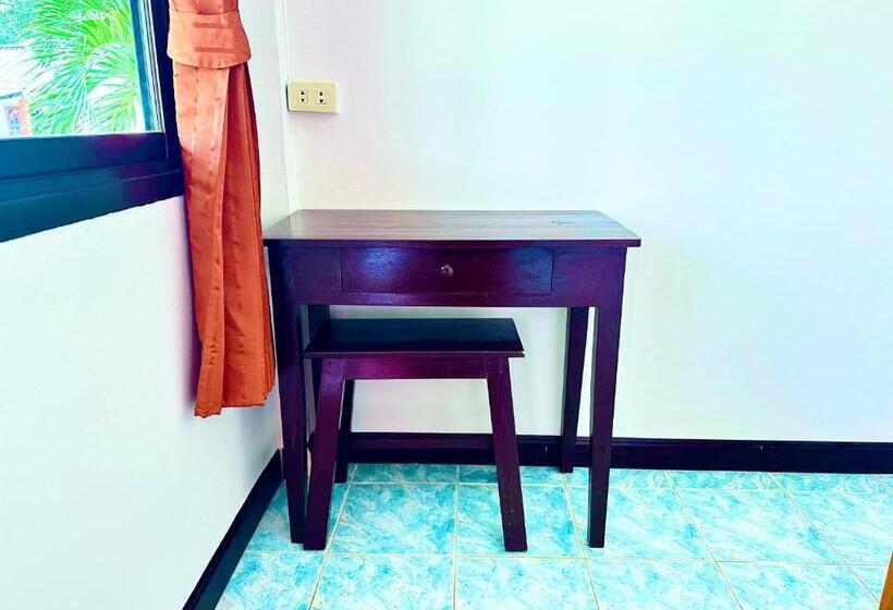 Номер Стандарт с Балконом, Lanta L.d. Beach Bungalow
