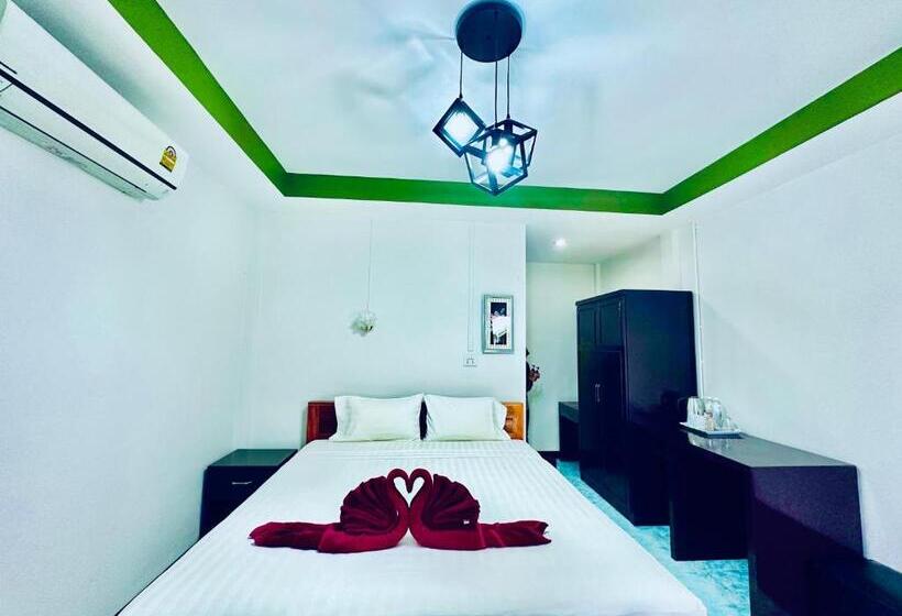 Номер Стандарт с Балконом, Lanta L.d. Beach Bungalow