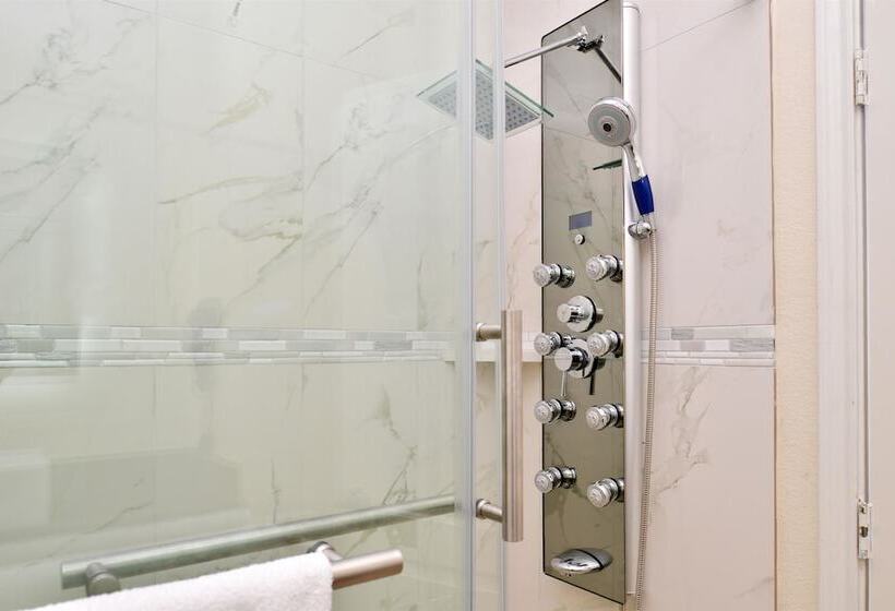 Люкс, Americas Best Value Inn & Suites Spring / N. Houston