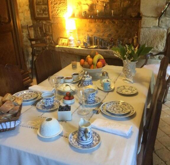 Семейный Номер, La Forge De La Coudraie