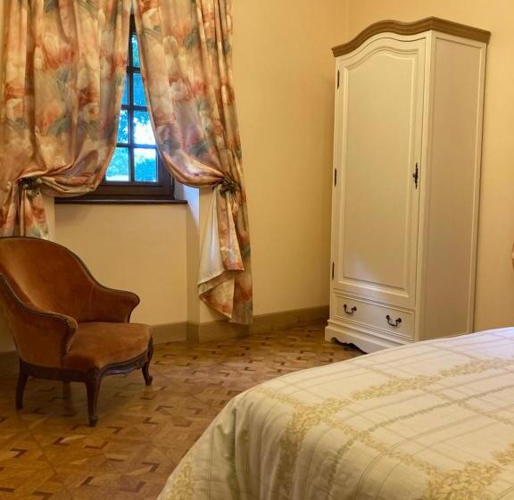 Дом 4 Спальни, La Forge De La Coudraie