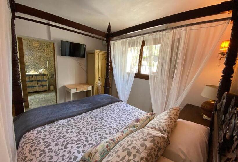 Quarto Estandar, Altea Paradise 1917   Adults Only