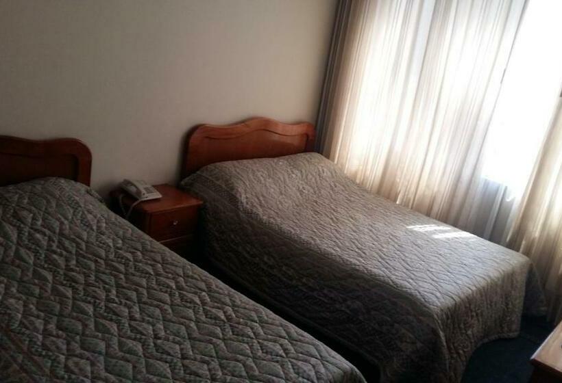 اتاق استاندارد سه نفره, Catalina Real