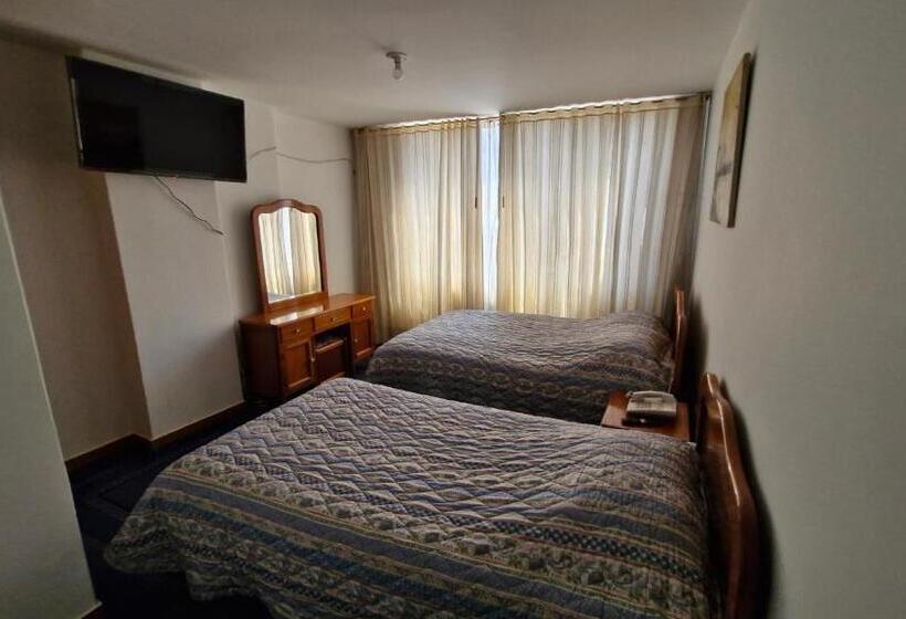 اتاق استاندارد سه نفره, Catalina Real