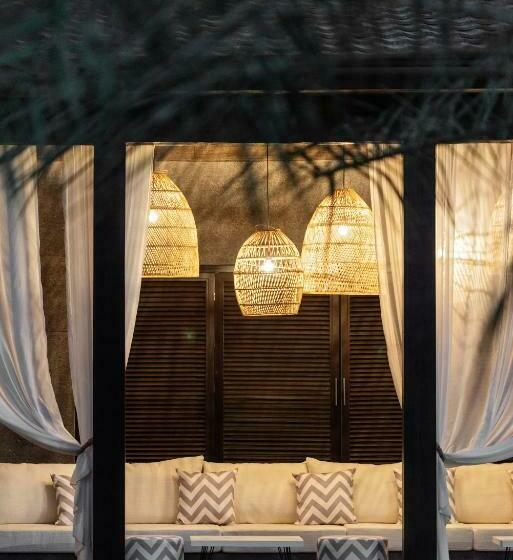 Шале Deluxe 1 Спальня, Emirates Park Resort