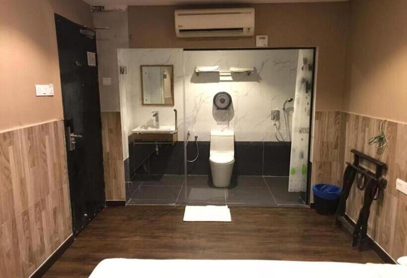 Quarto Estandar, Time Hotel Seremban