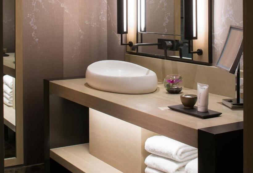 Номер Deluxe Вид на Море, Nobu Hotel Miami Beach