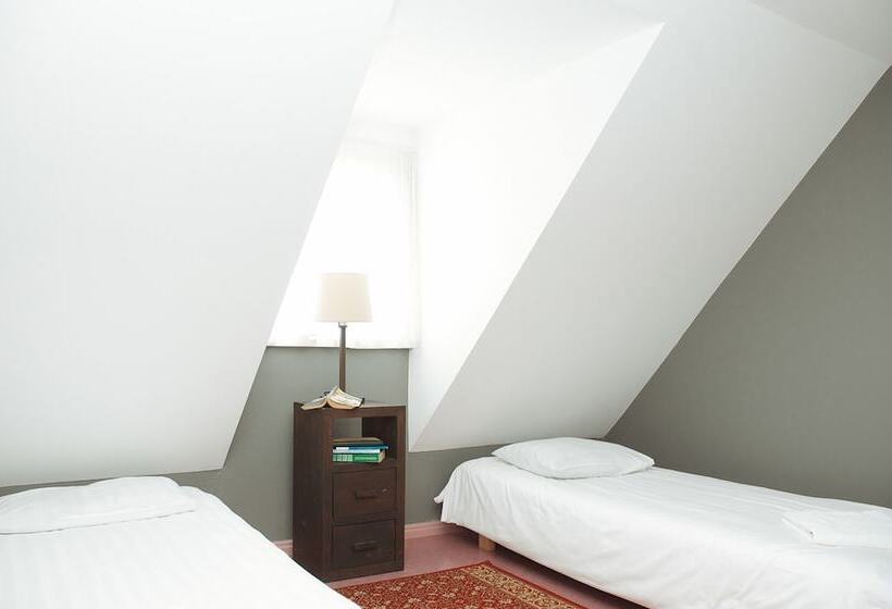 اتاق استاندارد با سرویس بهداشتی مشترک, 16eur   Old Town Munkenhof