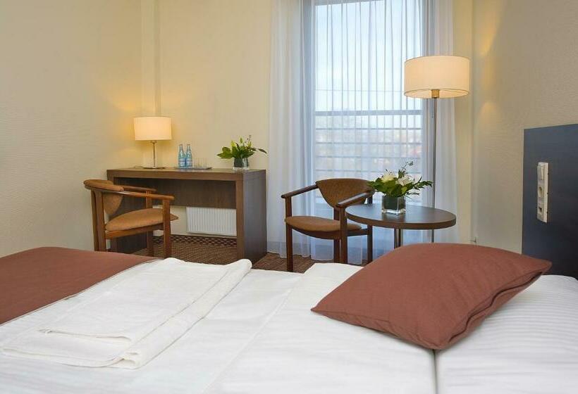 Quarto Estandar, Cztery Brzozy Gdańsk Kowale