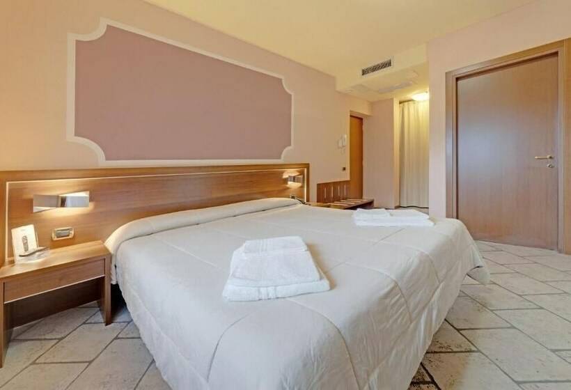 Quarto Comfort, Grotto Bagat