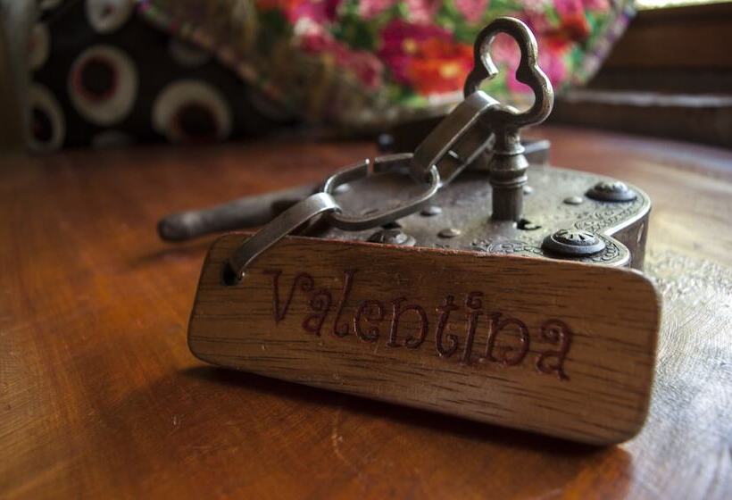 سوییت خانوادگی, Hacienda Rumiloma By Rotamundos