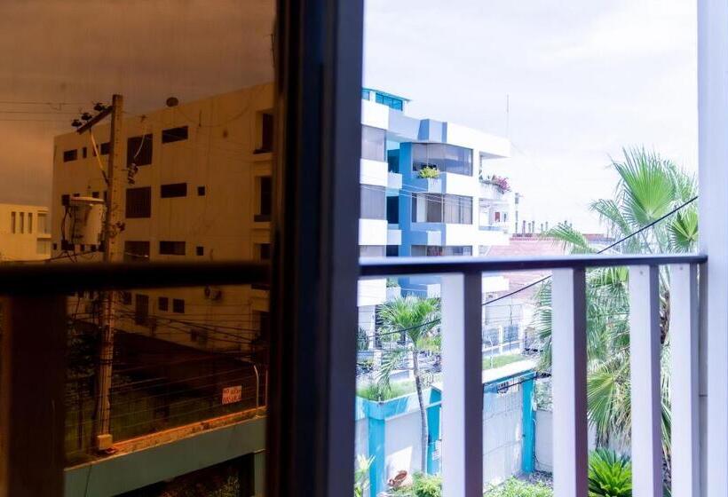 Четырехместный Номер Стандарт, Hostal Antares