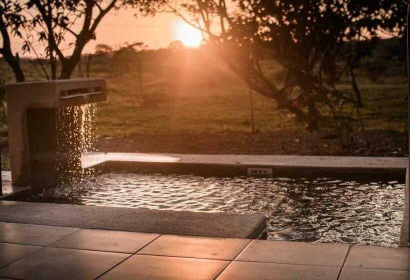 Номер Стандарт с Террасой, Colinas Del Miravalles Hotel & Hot Springs
