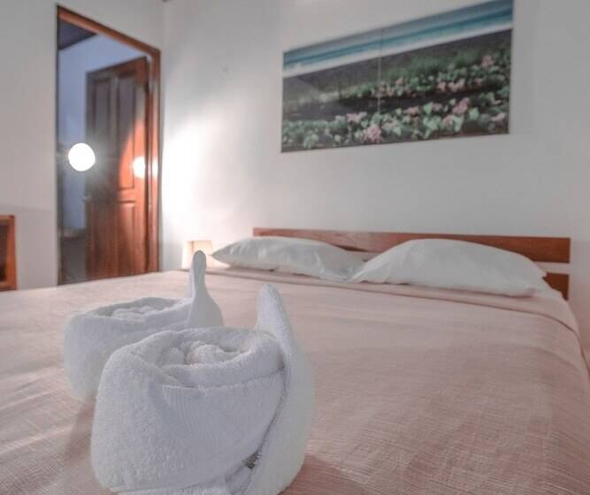 Quarto Deluxe com Sacada, El Jardin