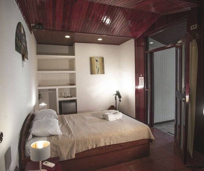 Quarto Economy, El Jardin
