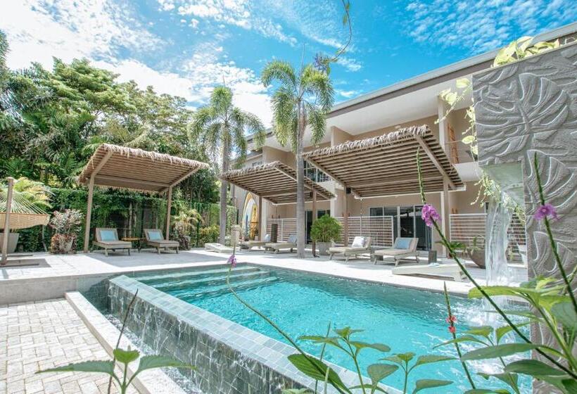 Студио Стандарт с Балконом, Tamarindo Bay Suites   Self Check In, Adults Only