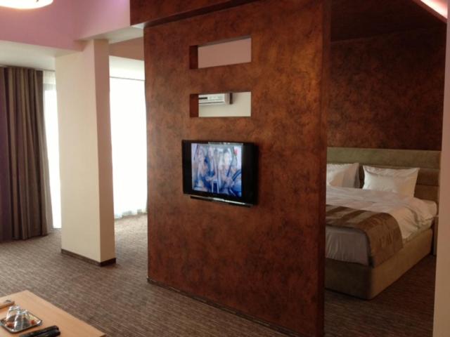 Апартаменты 1 Спальня, City Hotel & Lounge