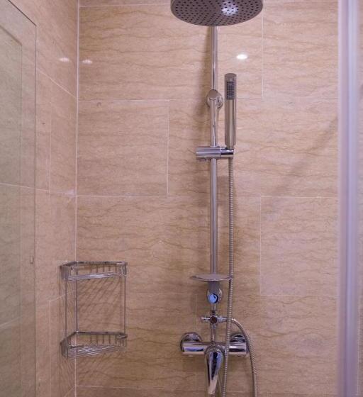 سوییت جونیور, Nautic Luxury Club