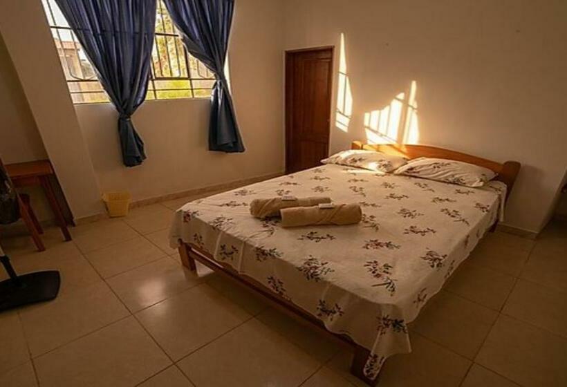 Quarto Estandar, El Mural Backpackers