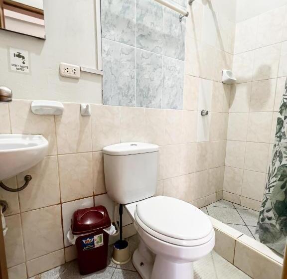 Quarto Estandar Individual, El Mural Backpackers