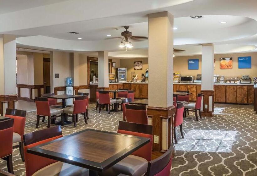 Люкс, Mainstay Suites Edinburg