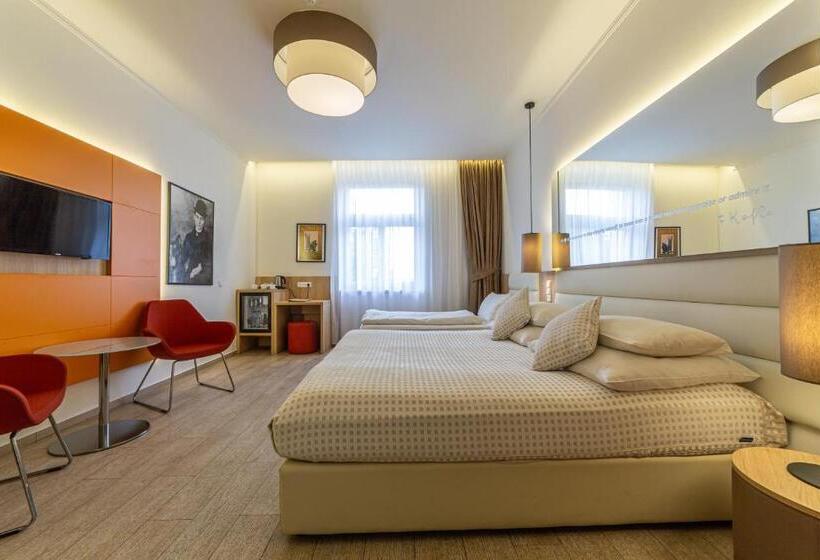 اتاق استاندارد سه تخته با چشم‌انداز باغ, Salvator Boutique Hotel Vegan Friendly