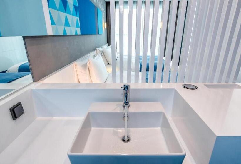 Номер Deluxe Вид на Море, Co Op City Hotel Seongsan