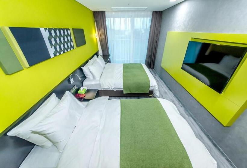 Номер Deluxe, Co Op City Hotel Seongsan