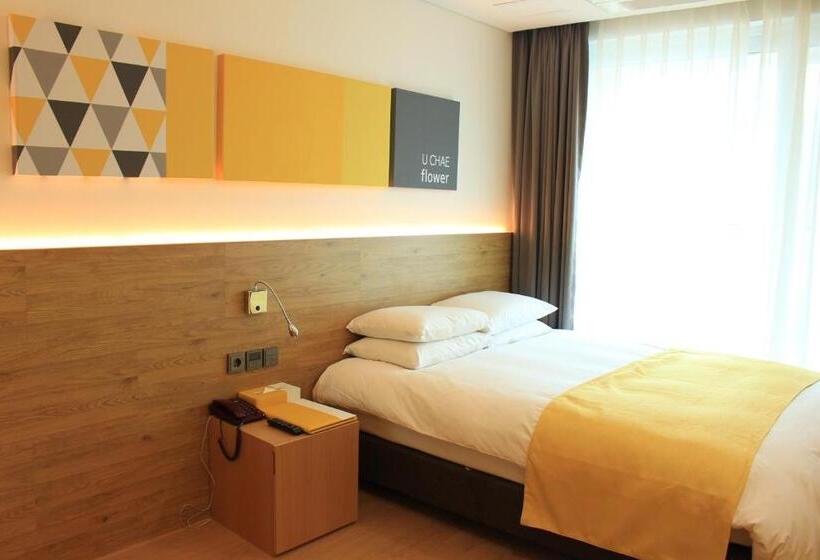 Номер Deluxe Вид на Горы, Co Op City Hotel Seongsan