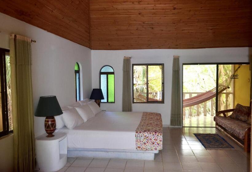סוויטה משפחתית, Amanwana Ecofinca